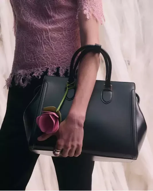 Artıq çantalar da xüsusi bəzək tələb edəcək - FOTO