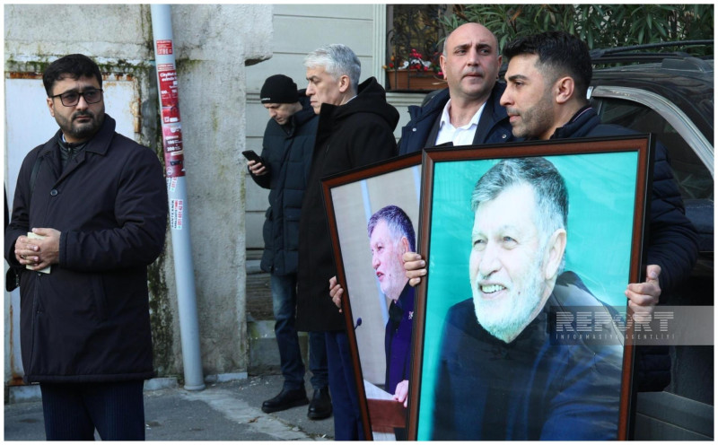 Mərhum şahmatçı Vüqar Həşimovun atası ilə vida mərasimi keçirilib - FOTO