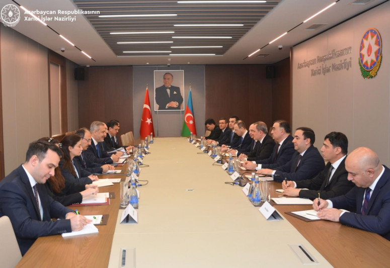 Ceyhun Bayramov Hakan Fidanla Ermənistanla sülh prosesində mövcud problemləri müzakirə edib
