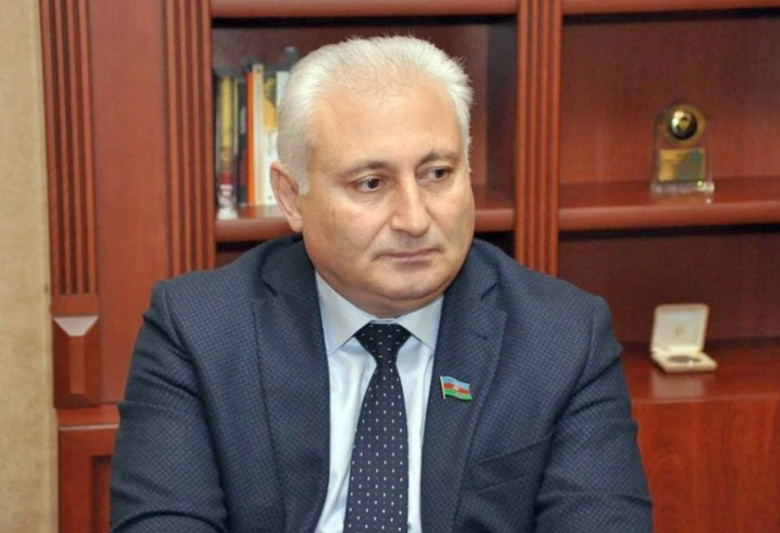 Deputat: Boşanmışların mediator olmasına məhdudiyyət qoyulmalıdır