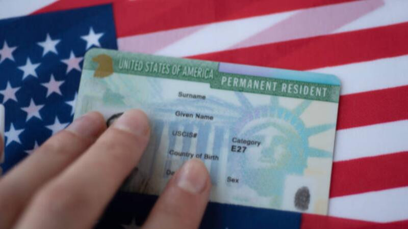 ABŞ Green Card müraciətlərini dayandırdı