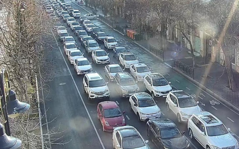 Bakının bir sıra yollarında tıxac müşahidə edilir