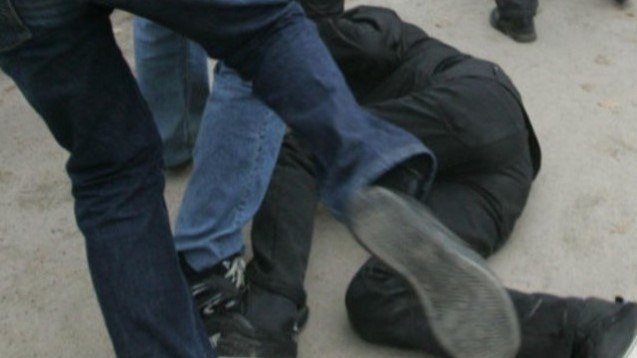 Şəmkirdə idman müəllimi işləyən şəxs döyülüb