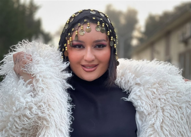 Narmin Kərimbəyova gözəllik standartlarına etiraz etdi: “Daha nə qədər böyüdüb dartdırmaq olar?”