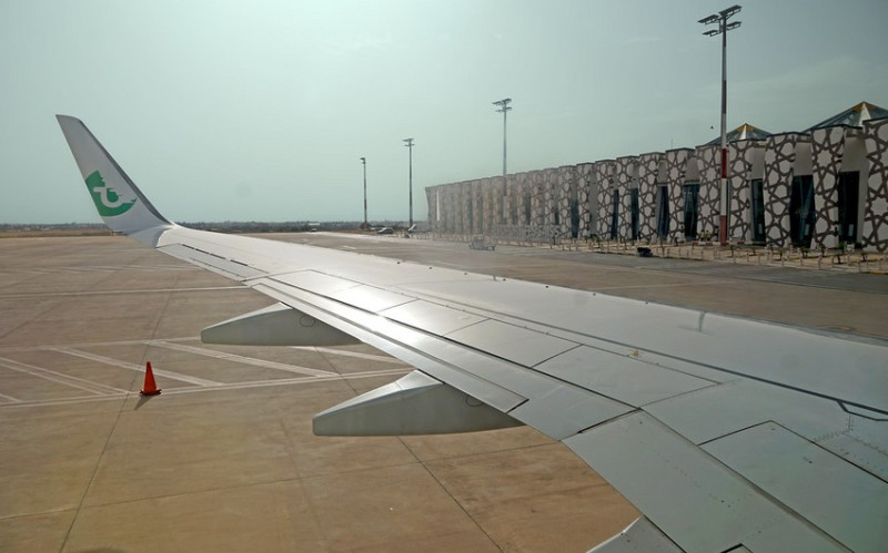 Mərakeşdə təyyarə uçuş-enmə zolağından kənarda eniş edib