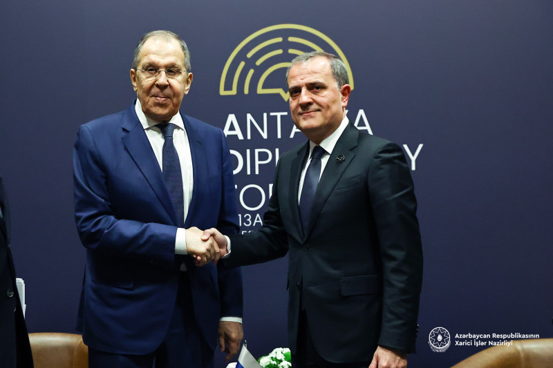 Azərbaycan və Rusiya XİN rəhbərləri regional məsələləri müzakirə edib