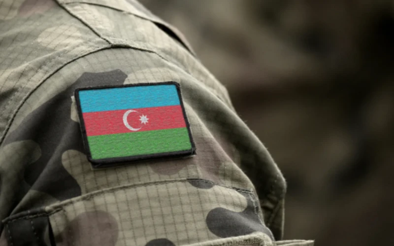 Hərbi xidmətdə son yaşı həddi müəyyən edilməyən şəxslərin dairəsi genişləndirilir