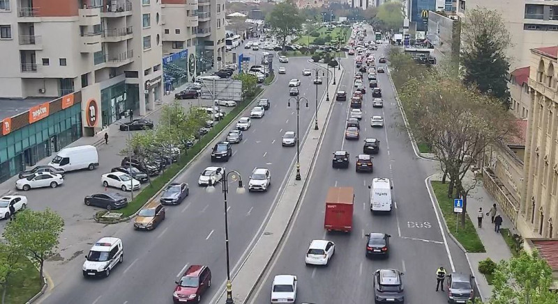 Bakının bir sıra yollarında tıxac müşahidə olunur