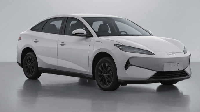 Çinin BYD şirkəti taksi xidməti üçün avtomobil satışına başladı