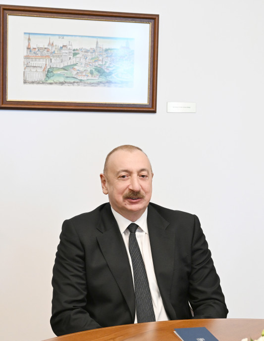 Budapeştdə Azərbaycan Prezidenti İlham Əliyevin Macarıstanın Baş naziri ilə məhdud tərkibdə görüşü olub