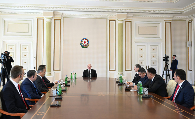 Prezident İlham Əliyev TDT-nin daxili işlər nazirlərinin ikinci görüşünün iştirakçılarından ibarət nümayəndə heyətini qəbul edib - YENİLƏNİB