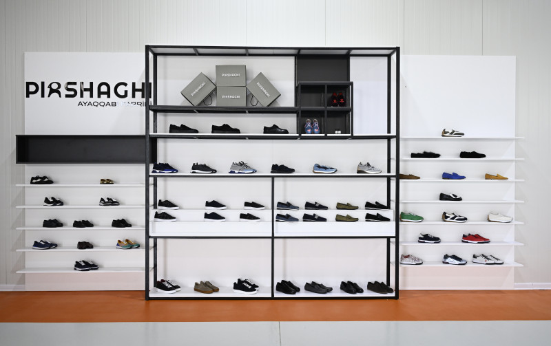 Prezident İlham Əliyev “PIRSHAGHI” ayaqqabı fabrikinin Laçın filialının açılışında iştirak edib