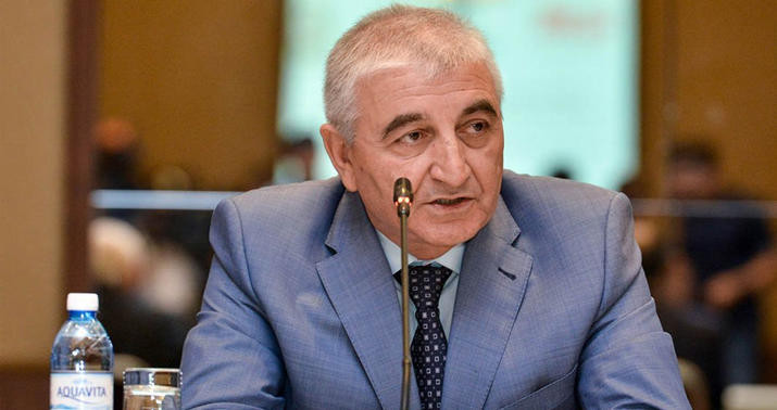 Məzahir Pənahovun oğlu Tibb Universitetinin müəllimini də döyübmüş