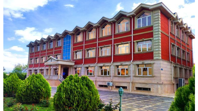 Naxçıvan Muxtar Respublikasının Tibb Müəssisələrinin İdarəetmə Birliyi publik hüquqi şəxsin tabeliyindəki tibb müəssisələri əmlakları ilə birlikdə Naxçıvan Səhiyyə Nazirliyinin tabeliyinə verilib