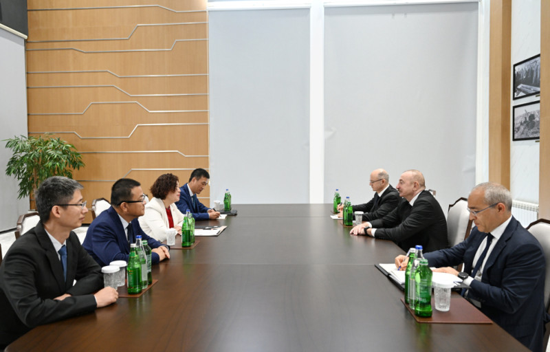 Prezident İlham Əliyev Mingəçevirdə Çinin “Dongfang Electric İnternational Corporation” Şirkətinin İdarə Heyətinin sədrini qəbul edib - FOTO