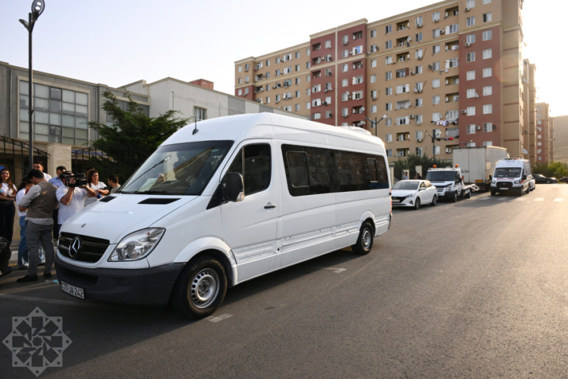 Köç karvanı Kəngərliyə çatıb, açarlar təqdim olunub - YENİLƏNİB