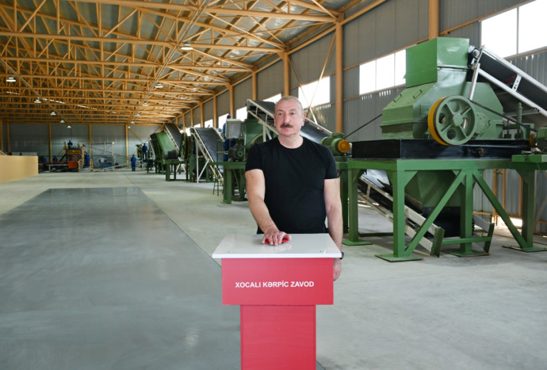 Prezident İlham Əliyev Xocalı kərpic zavodunun açılışında iştirak edib