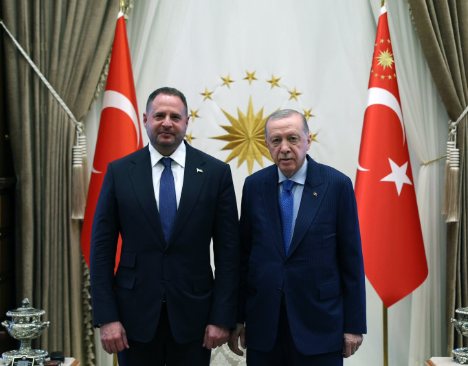 Türkiyə Prezidenti Andrey Yermakı qəbul edib