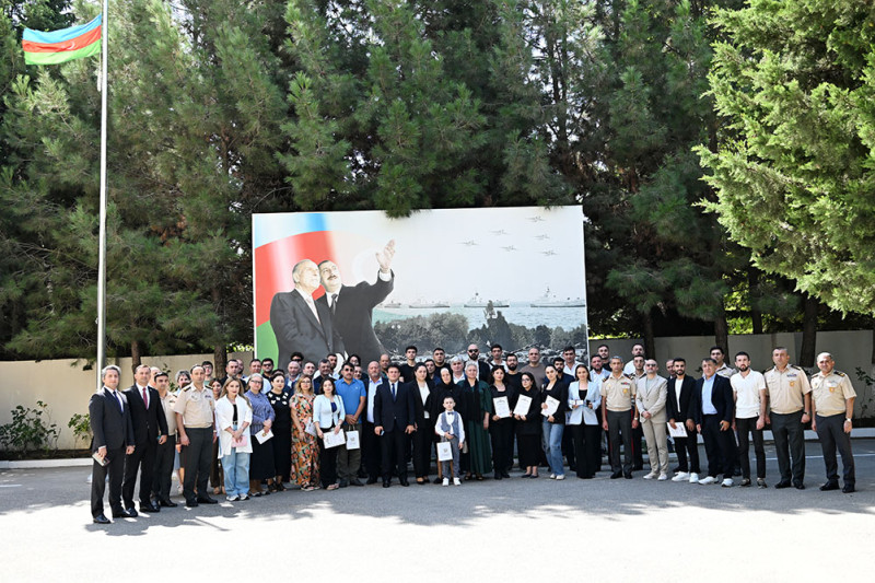 Şəhid media nümayəndələrinin medalları ailələrinə təqdim edilib