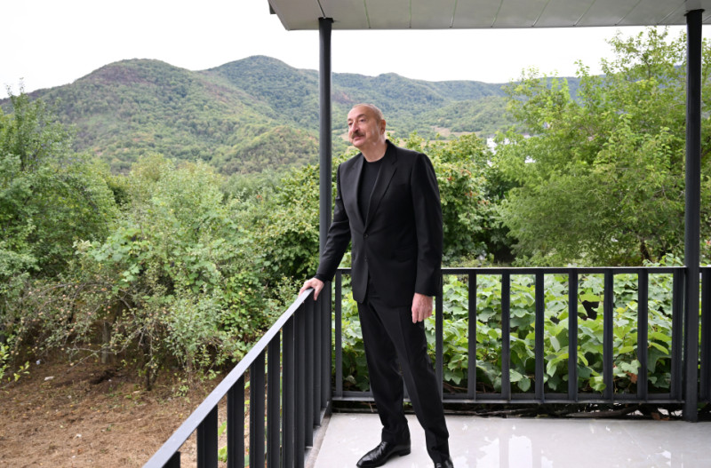 Prezident İlham Əliyev Xocalı rayonunun Badara kəndində olub