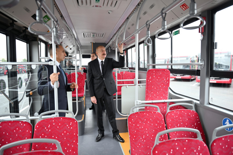 Prezident İlham Əliyev “BakuBus” MMC-nin Gəncə Avtoparkının açılışında iştirak edib