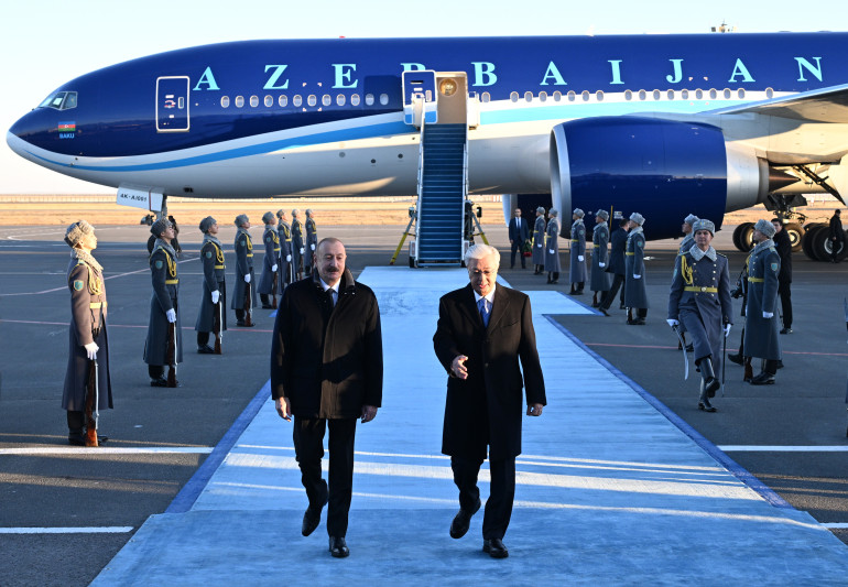 Azərbaycan Prezidenti İlham Əliyev Qazaxıstana dövlət səfərinə gəlib