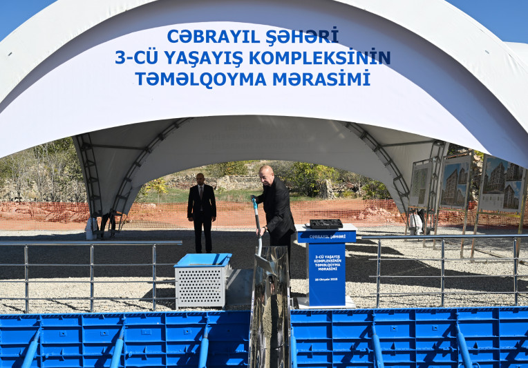 Cəbrayıl şəhərində ikinci və üçüncü yaşayış komplekslərinin təməli qoyulub