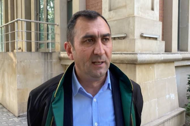 Gəncədə saxlanılan vəkilə ittiham elan olunub