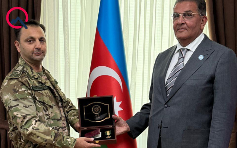 3 gün əvvəl işdən çıxarılan general Saleh Səmədova medal veribmiş