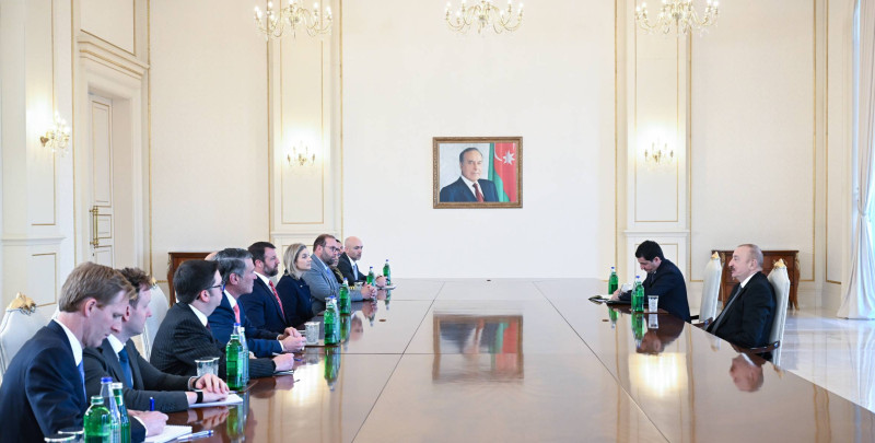 Azərbaycan Prezidenti İlham Əliyev ABŞ nümayəndə heyətini qəbul edib