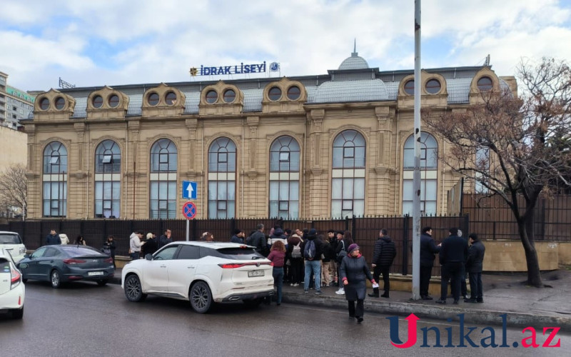 Bakıda liseydə şagird müəllimini güllələyib - YENİLƏNİB