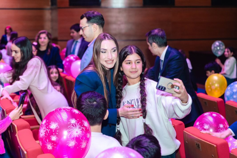 Bloqerlər bir araya gəldi: sosial mediada qaralama dalğasına qarşı ortaq mövqe