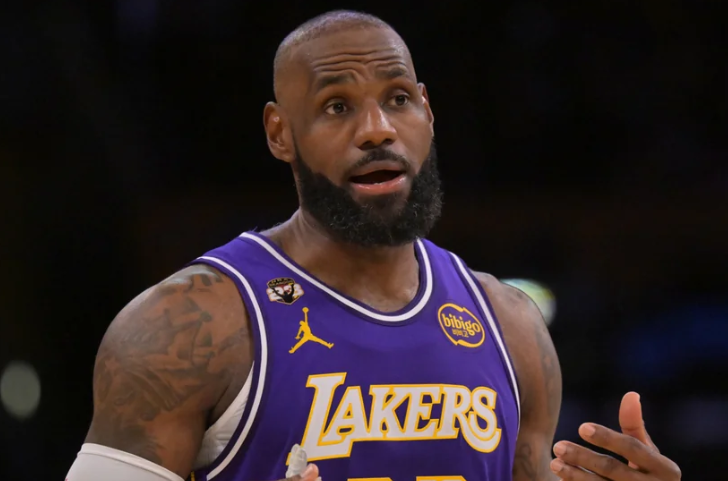 Lebron Ceyms NBA-da rekorda imza atıb