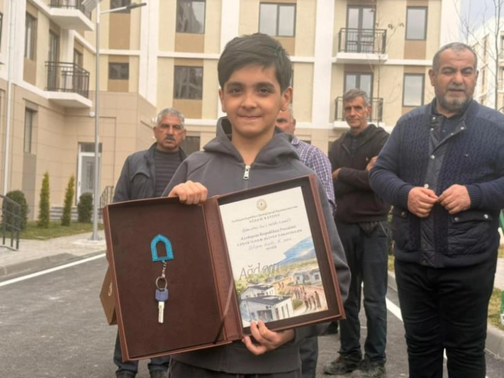 Ağdam şəhərində 120 ailəyə mənzillərinin açarları təqdim olunub