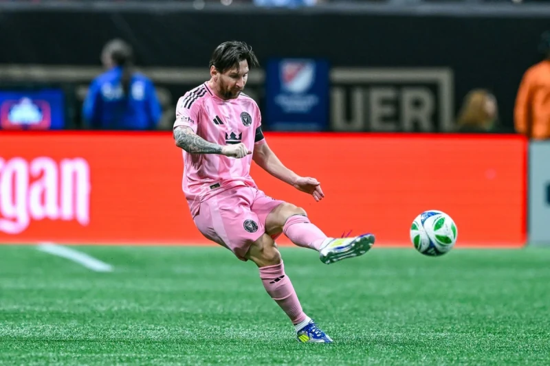 Messi cərimə zərbələrindən vurduğu qolların sayına görə Peleni geridə qoyub