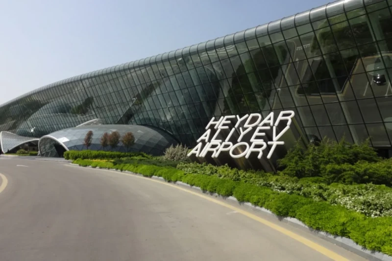Bakı aeroportu sərnişinlərə müraciət edib