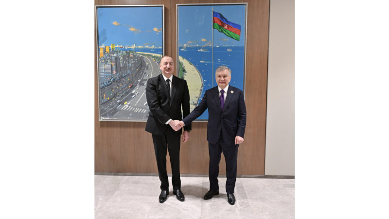 Prezident İlham Əliyev Özbəkistan Prezidenti Şavkat Mirziyoyevlə görüşüb