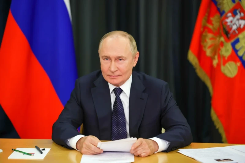 Rusiya Prezidenti Vladimir Putin Azərbaycan Prezidentini Müstəqillik Günü münasibətilə təbrik edib