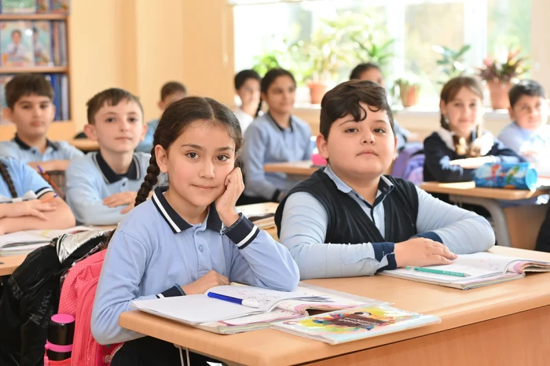 Sabah Bakıdakı 5 məktəbə tədrisi digər dildə aparılan bölmələr üzrə sərbəst qəbul başlayır