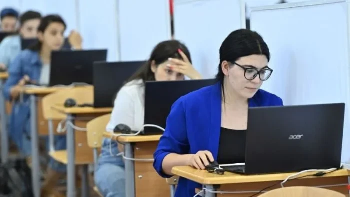 Müəllimlərin təkrar sertifikasiyasına başlanılır, əməkhaqqılar artırılacaq