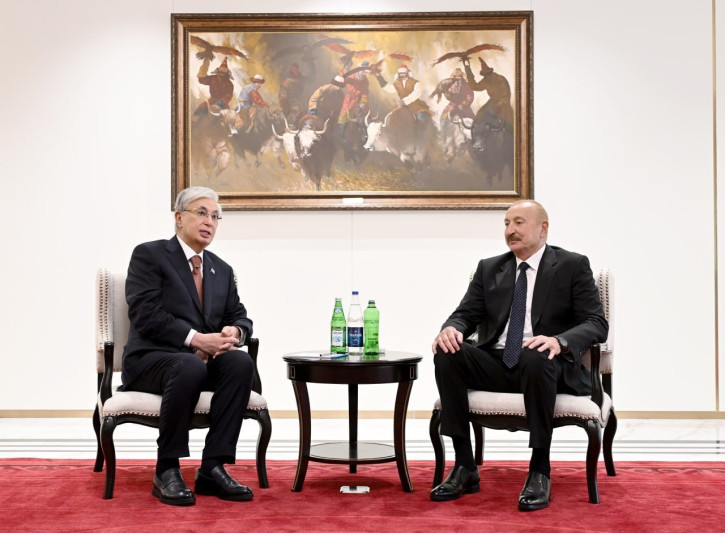 Azərbaycan Prezidenti İlham Əliyevin Bişkekdə Qazaxıstan Prezidenti ilə görüşü olub