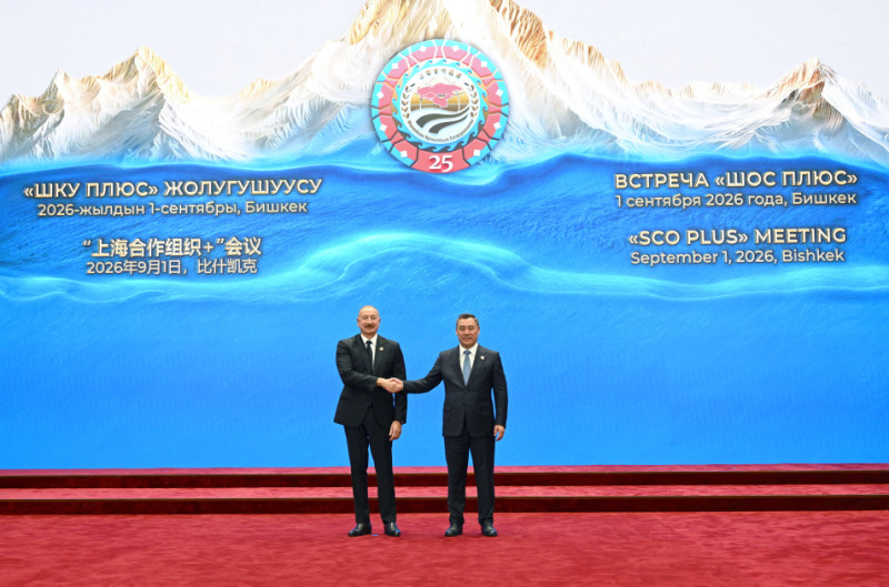 Prezident İlham Əliyev ŞƏT plyus formatında görüşdə iştirak edir