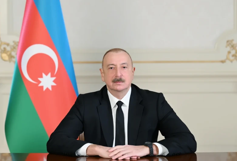 Prezident İlham Əliyev ŞƏT plyus formatında görüşdə iştirak etmək üçün Bişkekdəki Irıs Ordo Konqres Mərkəzinə gəldi