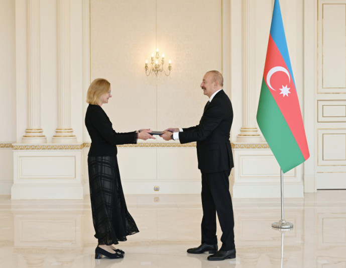 Prezident İlham Əliyev Estoniyanın Azərbaycanda yeni təyin olunmuş səfirini qəbul edib