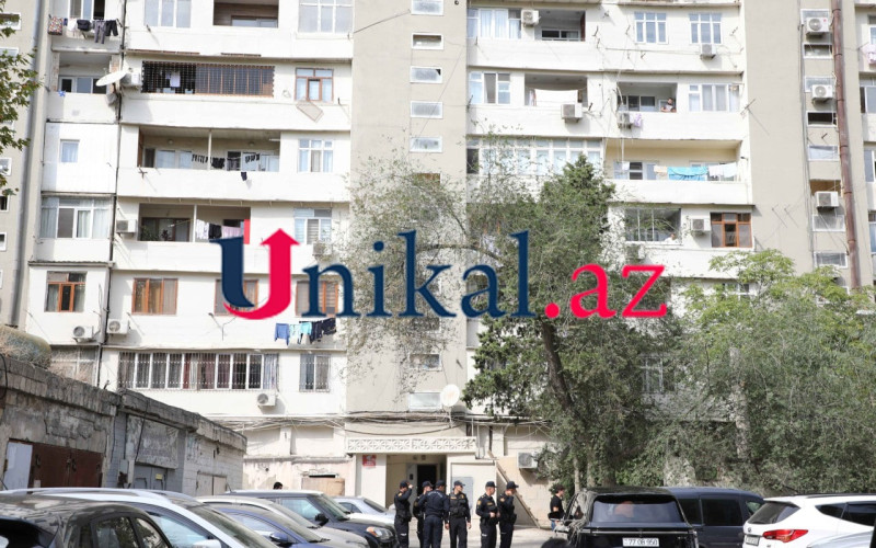 Bakıda ana oğlunu öldürüb, özünü binadan atdı