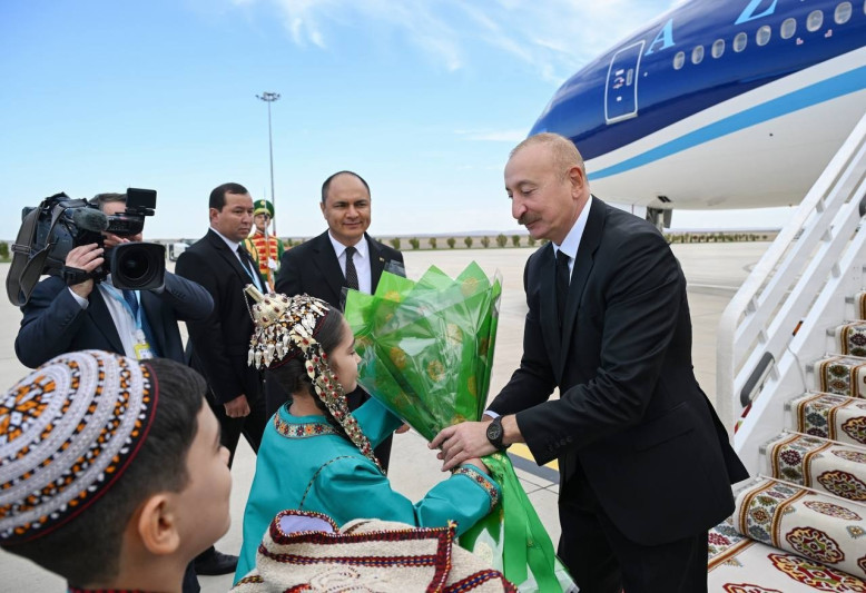 Prezident İlham Əliyev Türkmənistana işgüzar səfərə gedib