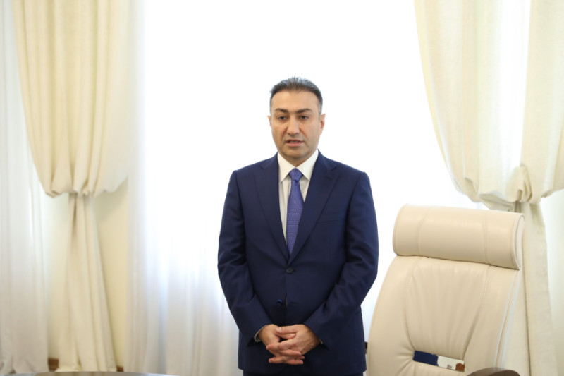 Anar Bayramov Səhiyyə Nazirliyinin kollektivinə təqdim olunub