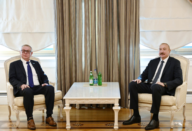 Prezident İlham Əliyev BMT-nin Terrorçuluqla Mübarizə İdarəsinin nümayəndəsi Aleksandr Zuyevi qəbul edib