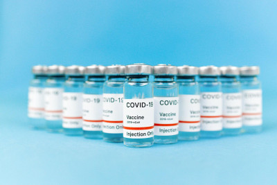 İctimai yerlərdə koronavirus xəstələri saxlanılıb