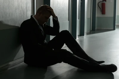 Kişilər qadınlara nisbətən daha çox intihar edir